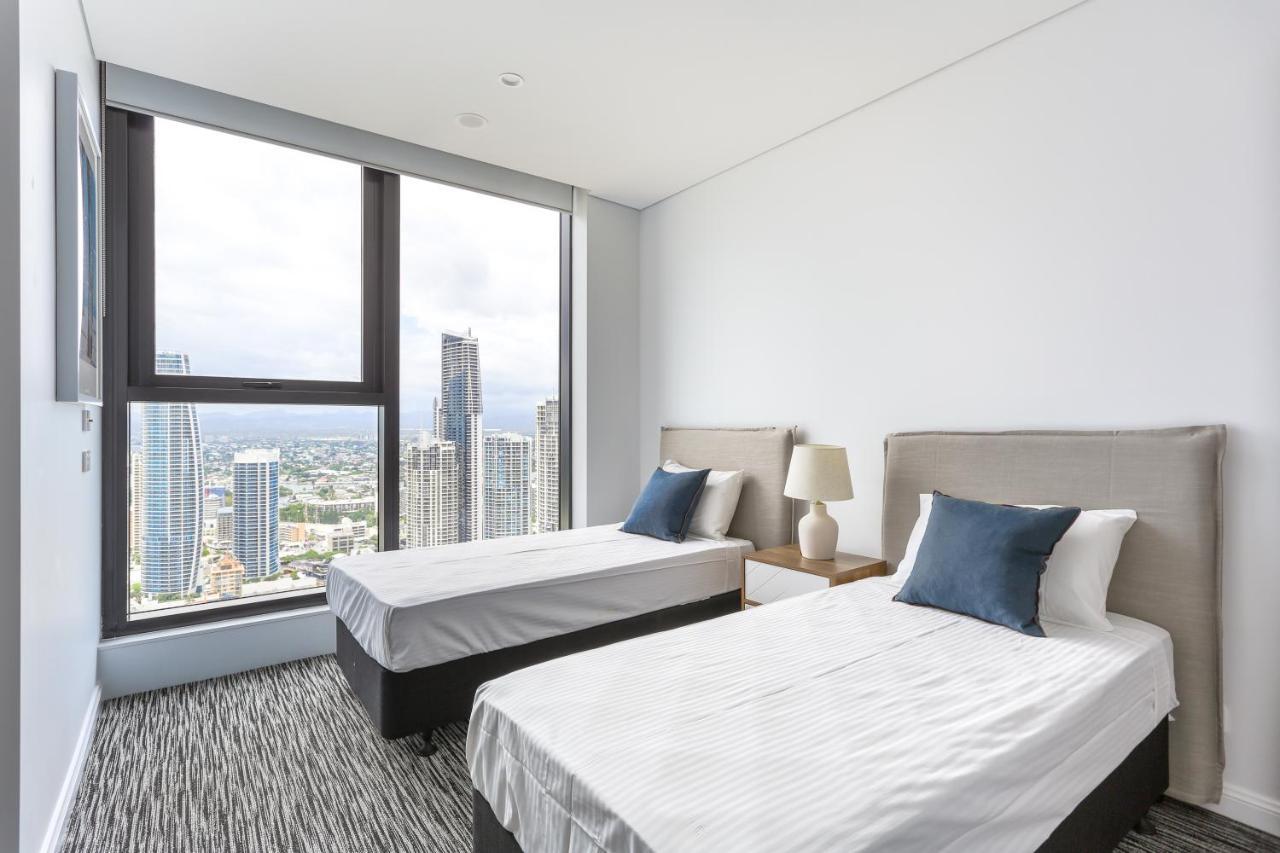Sea View Beachfront Apartment In Surfers Gold Coast Extérieur photo